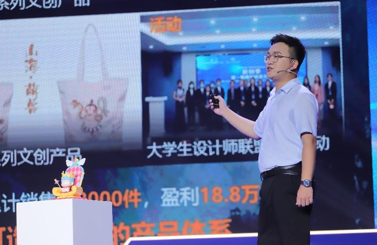 携手校友企业 维多利亚vic119文创中心推动校园文化建设提质增效